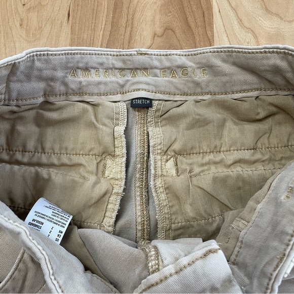 American Eagle Pants Wide Leg Pants Khaki Button Size 2 Stretch Fabric - Picture 5 of 6